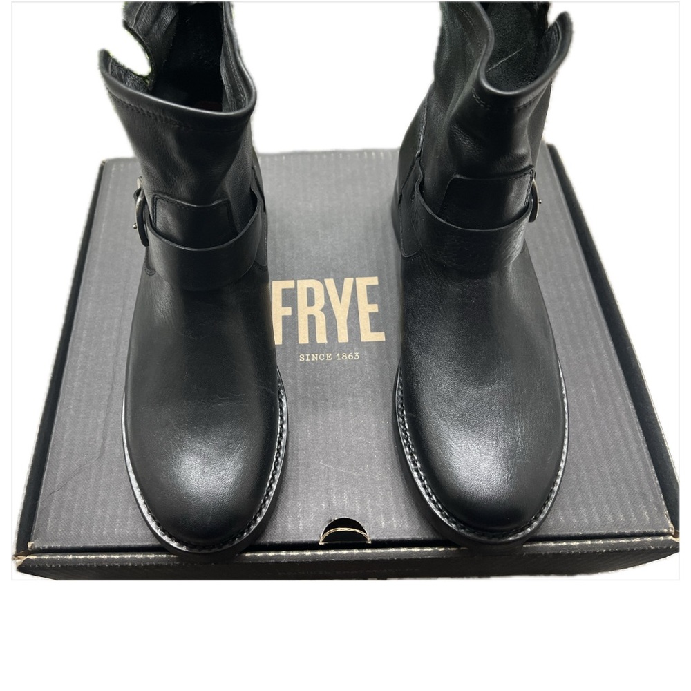 Frye Black Leather Veronica Boots NWT